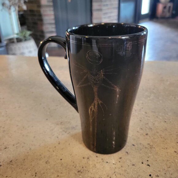Black & Gold Subtle Jack Skellington Mug - GUC - Picture 2 of 4